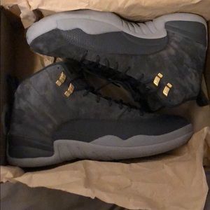 Air Jordan 12 Wolf Grey Size 10